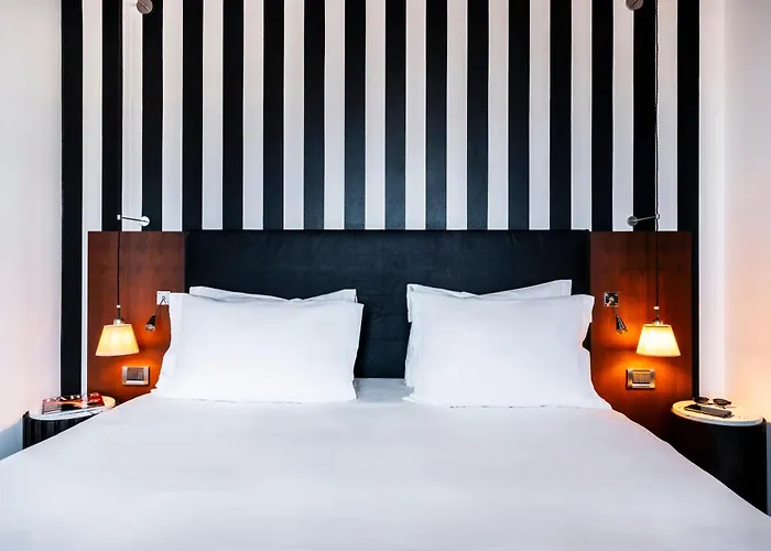 Grand Hotel Champs-Elysees
