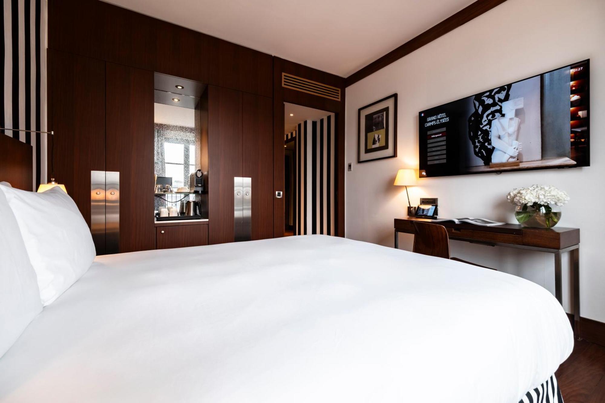 Grand Champs-elysees Hotel Parijs