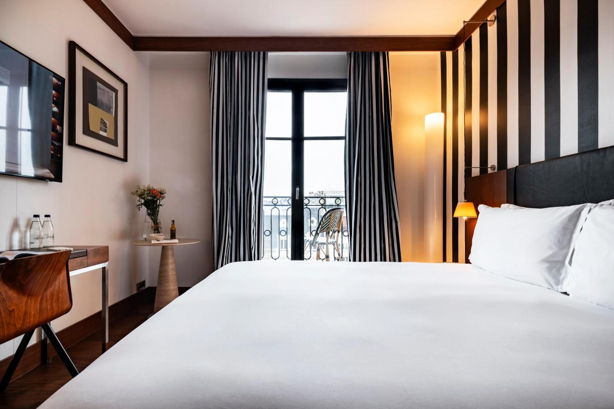 Hotel Grand Champs-elysees Parijs