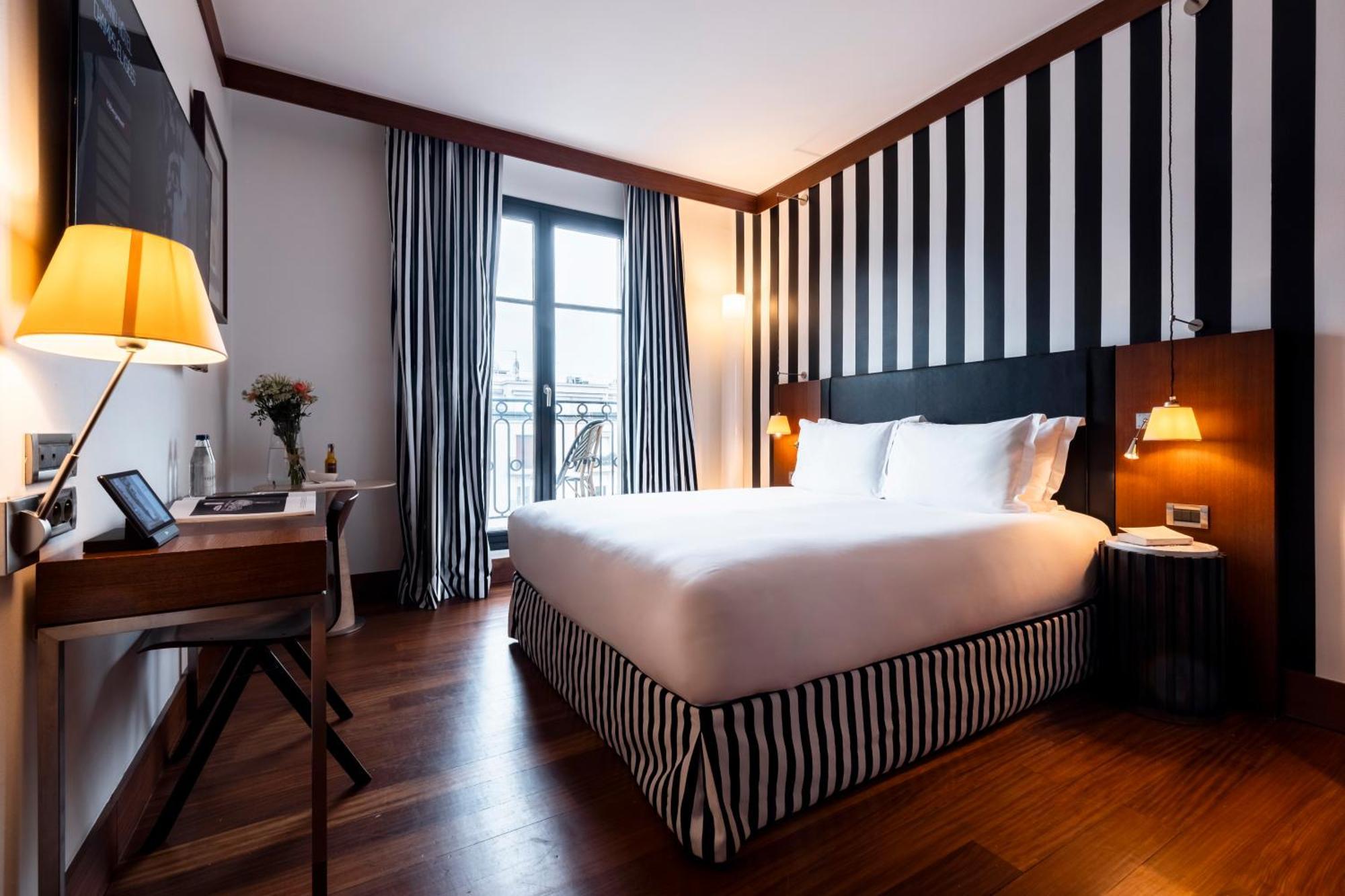 Grand Champs-elysees Hotel Parijs